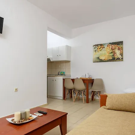 Roxani فندق لايميناس