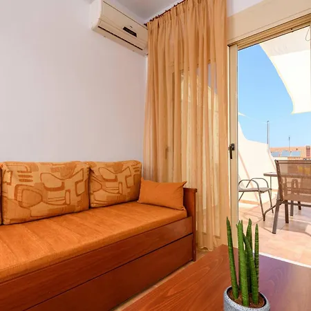 Roxani لايميناس